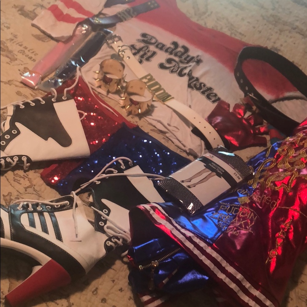 Complete Harley Quinn costume! ♥️♦️♠️♣️